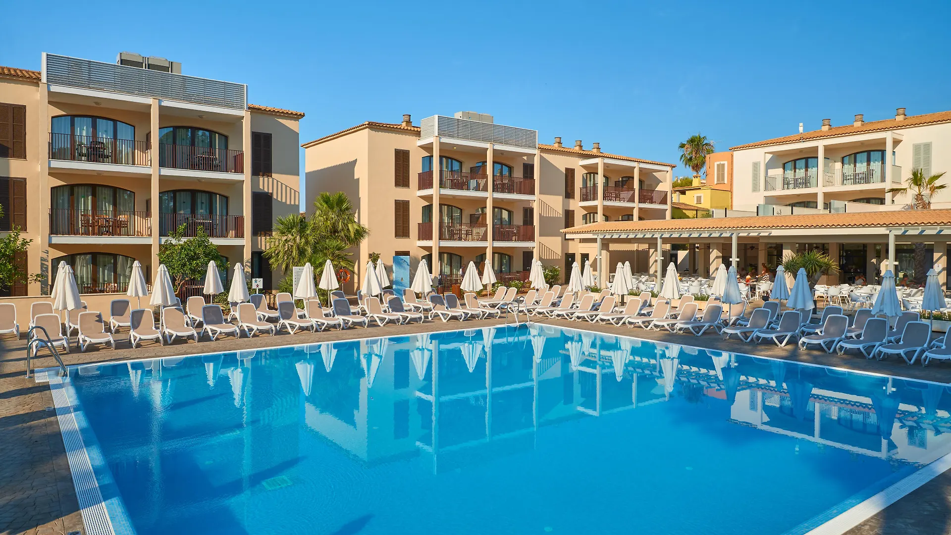 Protur Floriana Resort 3* Sup location